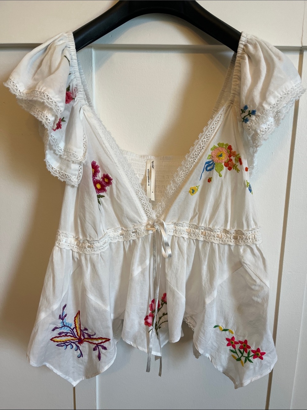 ANTHROPOLOGIE EMBROIDERED HANKERCHIEF TOP S